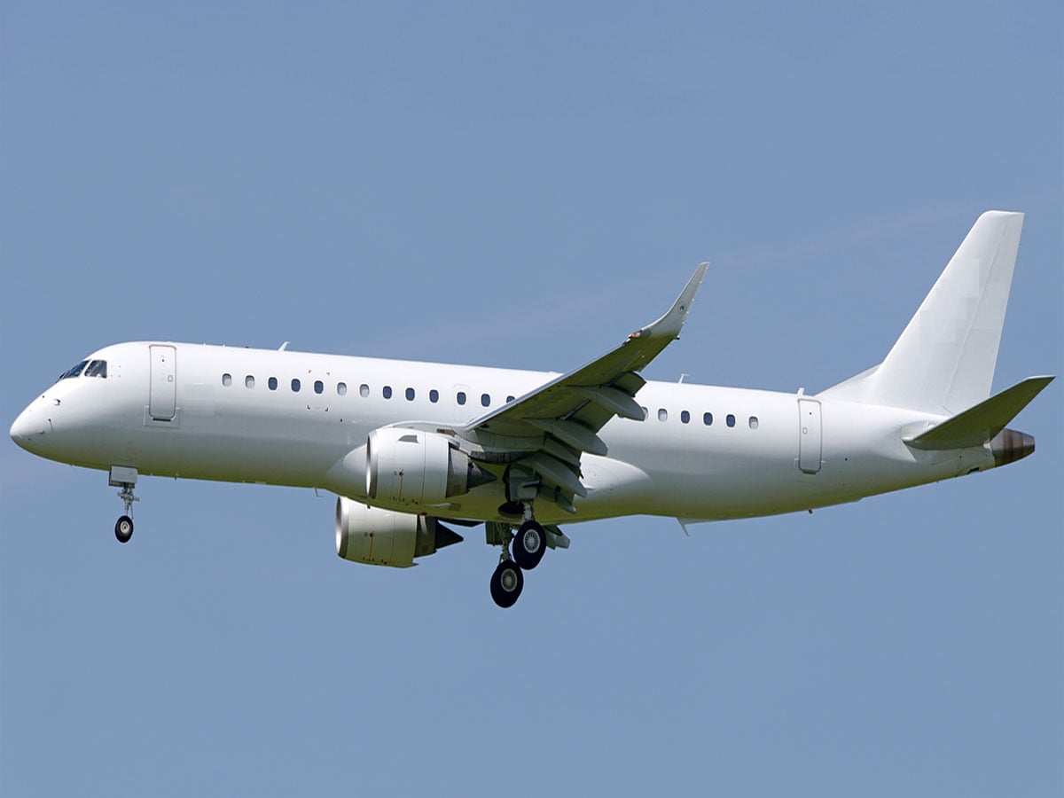 EMBRAER LINEAGE 1000