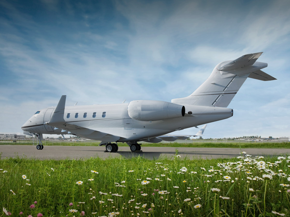CHALLENGER 350