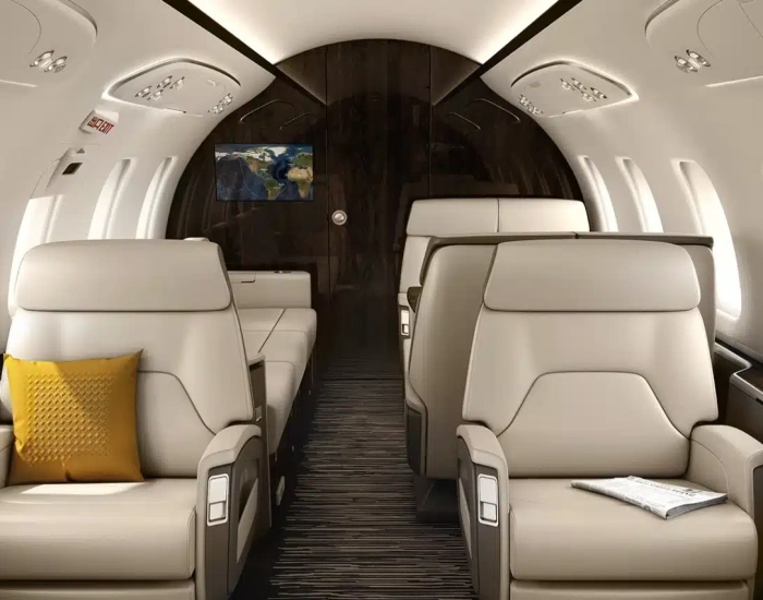 Bombardier Challenger 650 interior