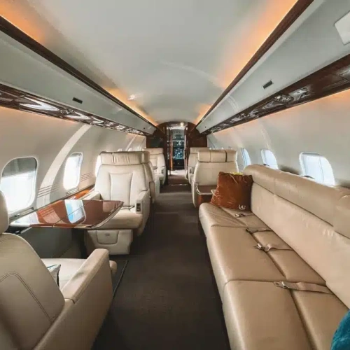 plane-interior-01-845x684